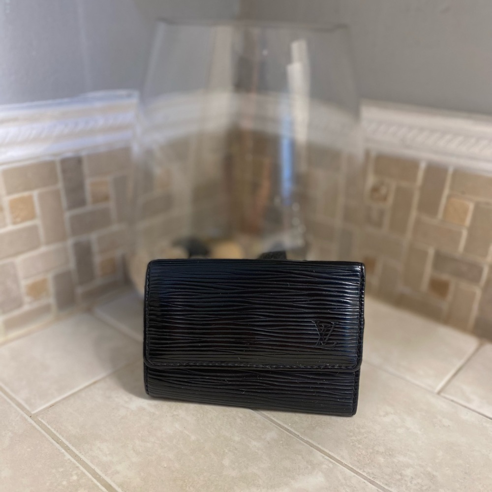 Louis Vuitton Epi 6 Key Holder